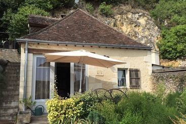 קוטג'' Gîte Du Vieux Chai De Trôo