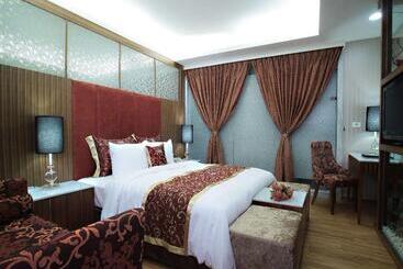 هتل Chuang Tang Spring Spa