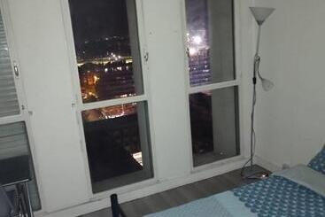 פנסיון Guesthouse In Sarcelles Near Paris Center