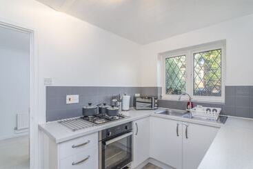 شقق خاصة سياحية Shirley House