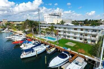 شقق خاصة سياحية Stylish & Unique 1 Br Designer Waterview Apt