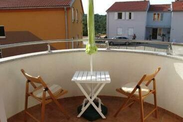 ツーリストアパートメント Apartment Ivan