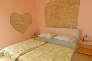 ツーリストアパートメント Apartment Pokrajac