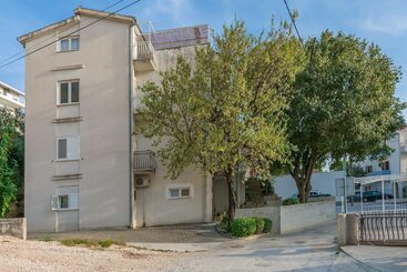 Жильё для туристов Apartments Amulic