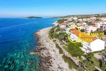 游客公寓 Apartments Gloria