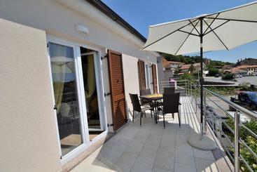 游客公寓 Apartments Golden Hour