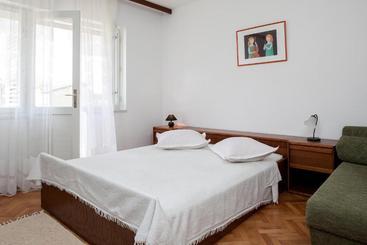 Apartment Lidija