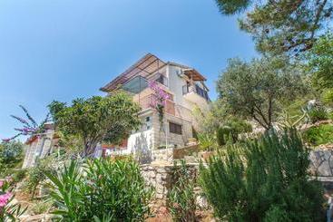 דירות לתיירים Apartments Ana