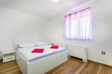 Apartments Vlado