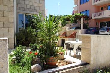 Apartments Pavo