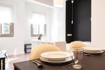 Apartamentos Click