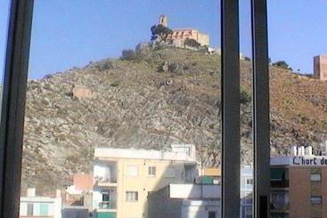 Spacious Apartment In Cullera With Mountain View
