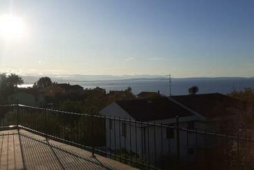 游客公寓 Apartments Teo