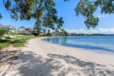 דירות לתיירים Randall Family Retreat 22b Randall Drive