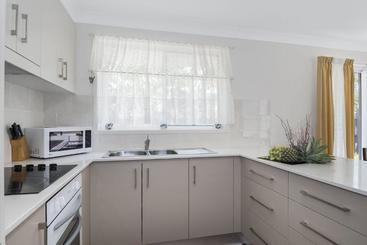 ツーリストアパートメント Sunset At Gibbon