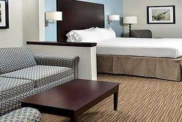 Holiday Inn Express Hotel & Suites Tampa Rocky Point Island, An Ihg