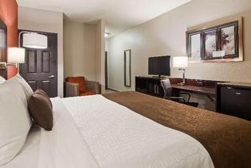 Best Western Plus Lee S Summit Hotel & Suites