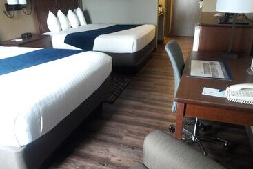 호텔 Best Western Woodburn Inn