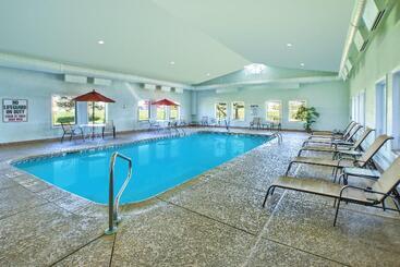 בית מלון כפרי Country Inn & Suites By Radisson, Benton Harborst. Joseph, Mi