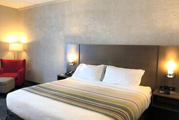 호텔 Country Inn & Suites By Radisson Mt. Pleasantracine West Wi
