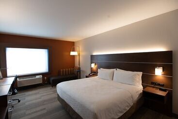 Отель Holiday Inn Express Houghton Keweenaw, An Ihg