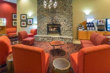فندق Holiday Inn Express Roseburg, An Ihg