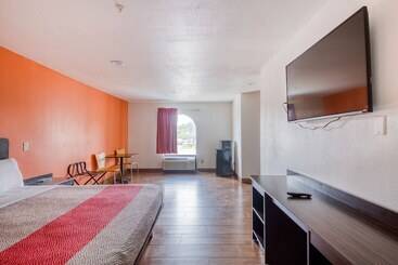 Motel 6 Denham Springs, La