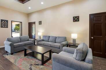 호텔 Quality Inn & Suites Lufkin