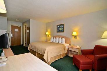 בית מלון כפרי Quality Inn & Suites Weed Mount Shasta