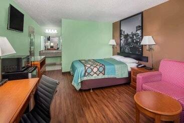 فندق Super 8 By Wyndham Gaffney