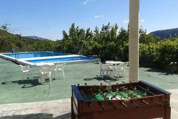 호텔 Cabañas Y Bungalows La Falaguera