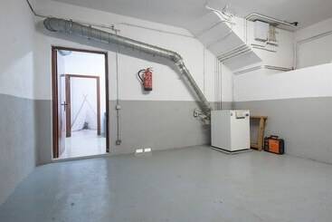 Жильё для туристов Semi Detached House 2