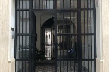 דירות לתיירים Apartamento En Pleno Centro De Marchena