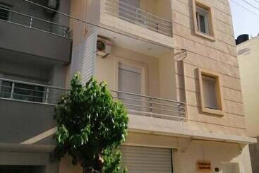 관광객 아파트 Chalkidonos