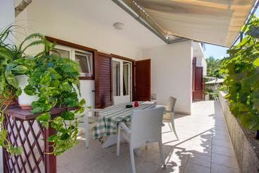 游客公寓 Apartmani Helena