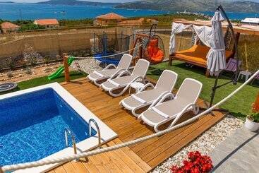 آپارتمانهای توریستها Villa Hedonist