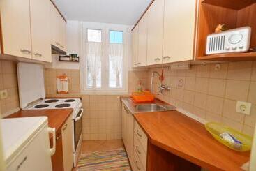 游客公寓 Amici Apartment