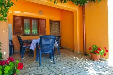 Жильё для туристов Apartment 1382