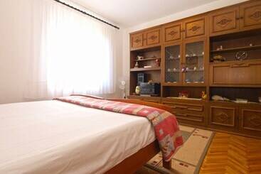 游客公寓 Apartmets Slavica 1644