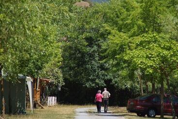 هتل Camping Los Cameros