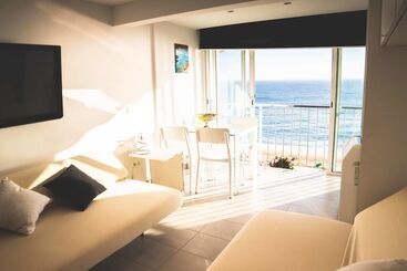 游客公寓 Cozy Loft In Front Of The Sea