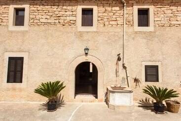 ツーリストアパートメント Finca Ses Comes