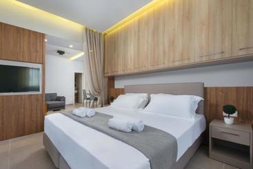 Жильё для туристов Lardos Luxury Apartments