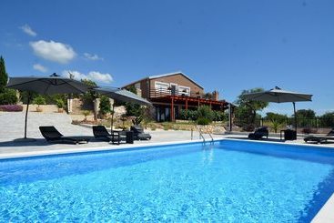 Жильё для туристов Villa Roma