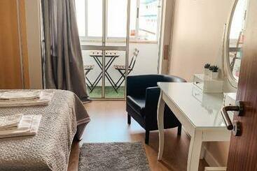 דירות לתיירים 7 Castelos