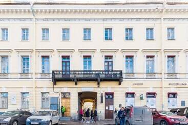 ツーリストアパートメント Little Italy Apartment 140m2