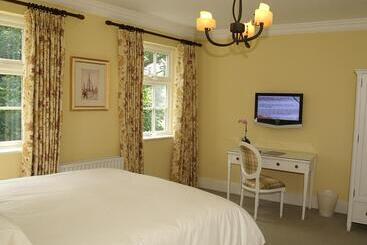 بنسيون Flynns Of Termonfeckin Boutique