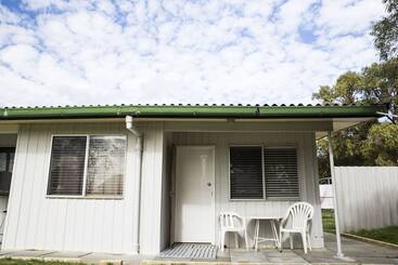 شقق خاصة سياحية Salty Shack Lancelin