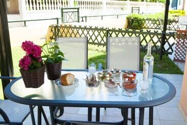 ツーリストアパートメント Mezonetes Toroni