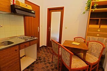 بنسيون Apartment Emilia 424